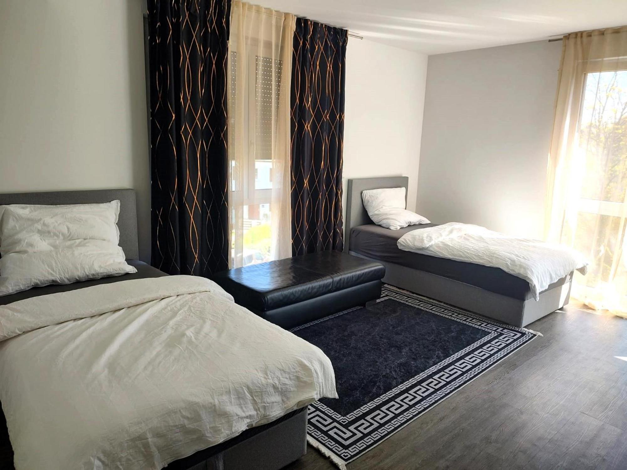 Hotel Valley Of Business Frankfurt-Airport - Grey Label Penthouse Hofheim Bagian luar foto